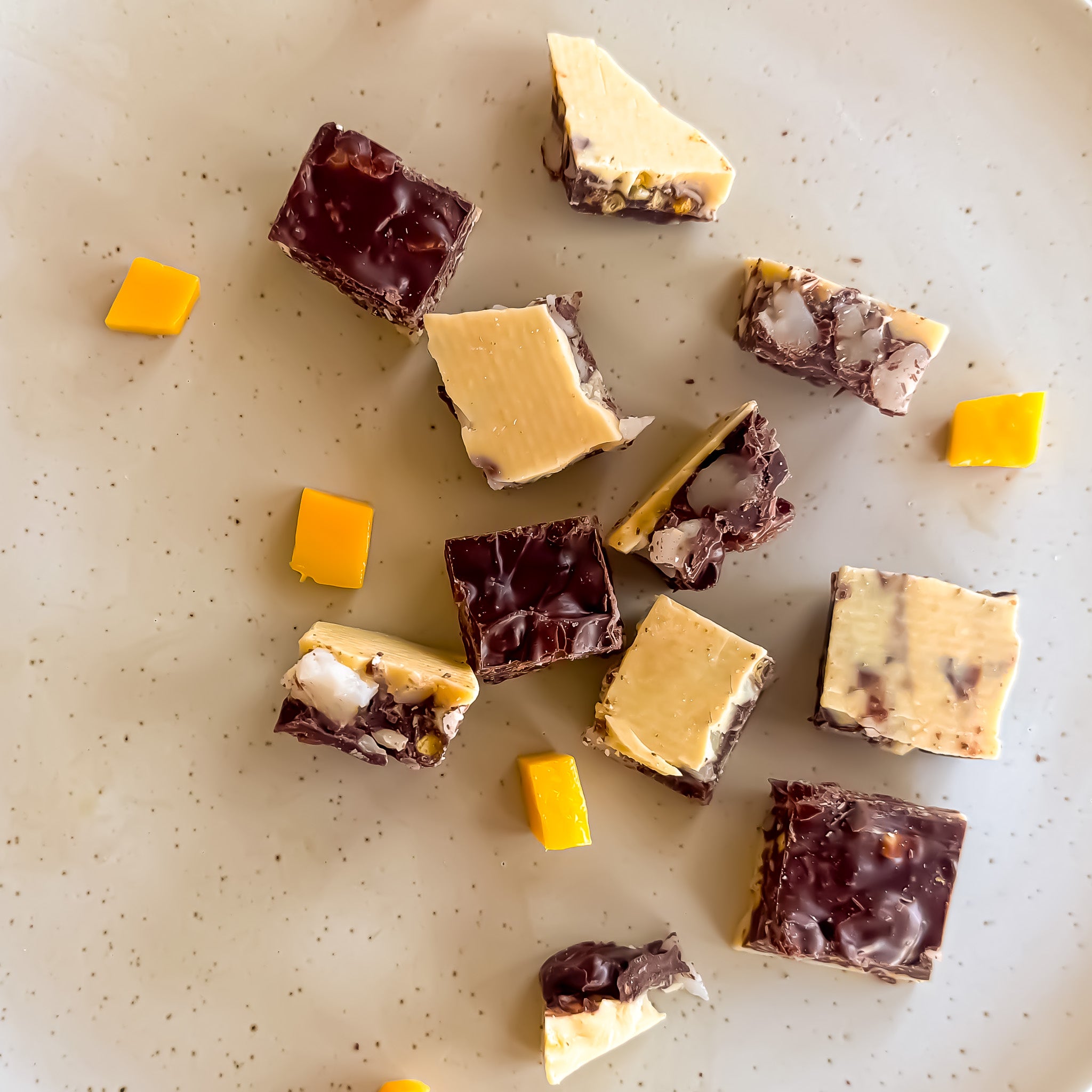 まつのり‼︎ チョコシック　2鉢 Tropical Mochi Chocolate Bites – Deux Cranes Chocolates and
